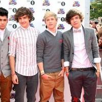 One Direction - BBC Radio 1's Teen Awards 2011 - Arrivals - Photos